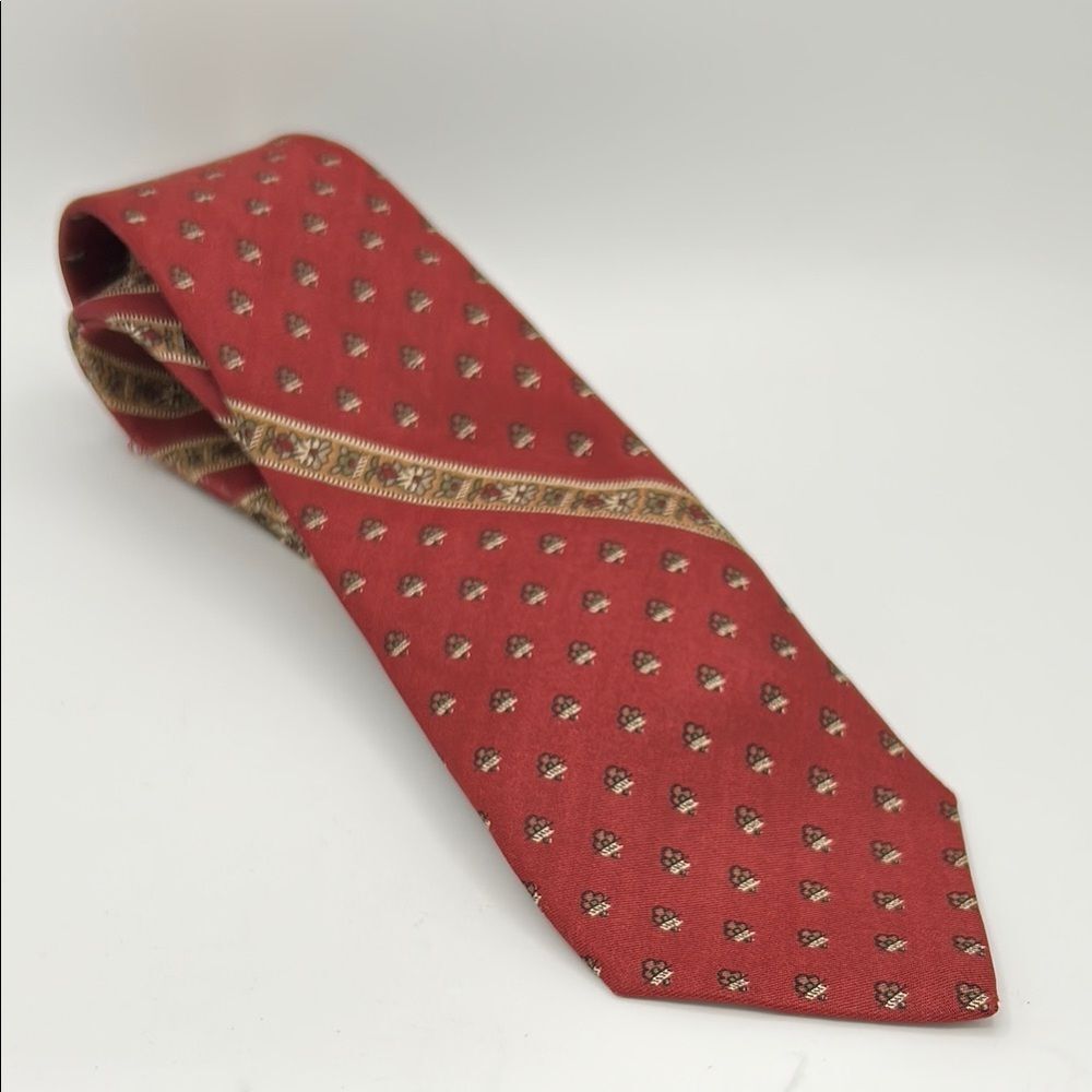 VIntage Yves St Laurent 100% Silk Red Patterned Men's Tie